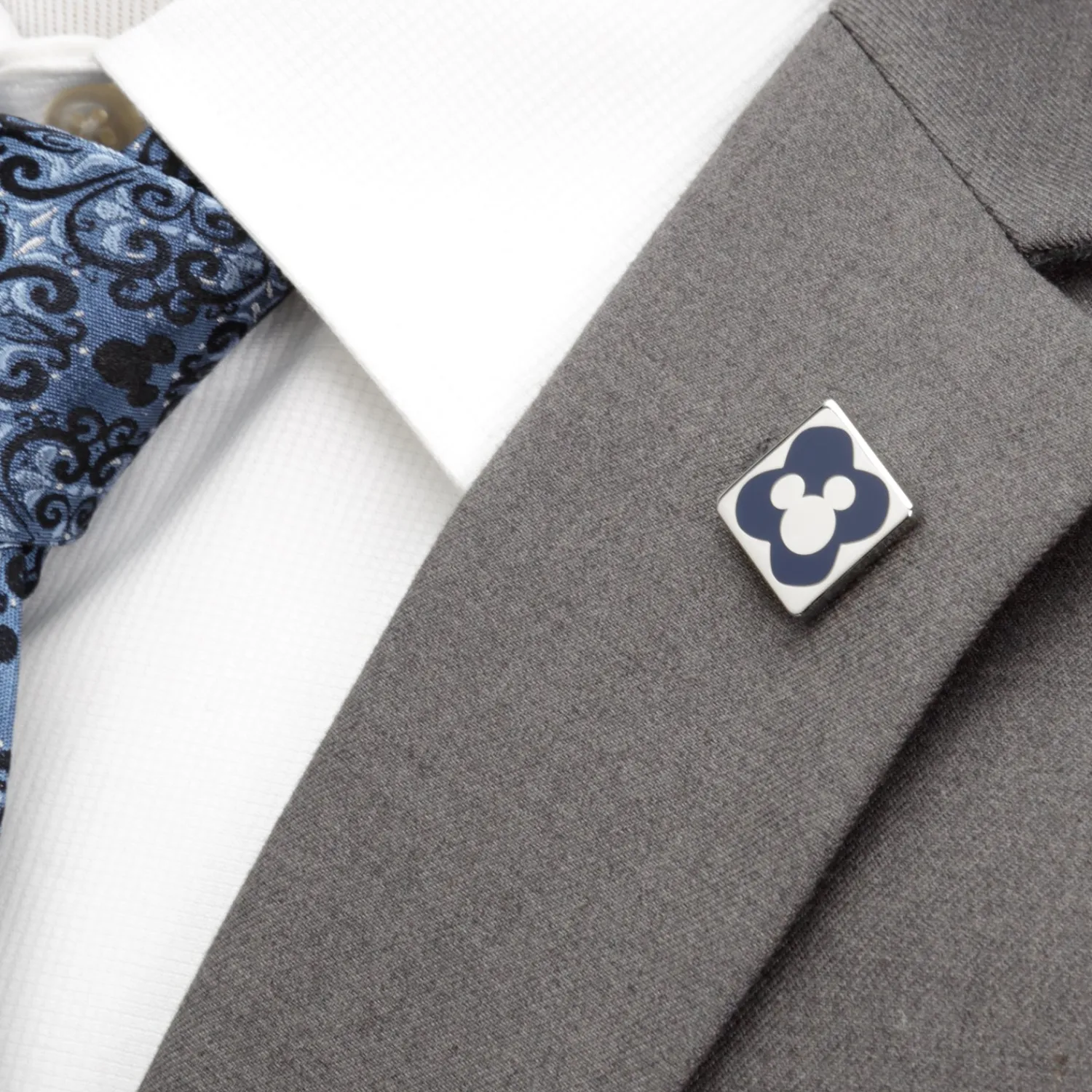 Cheap Donald Patterned Gray Sock and Mickey Blue Lapel Pin Gift Set Socks